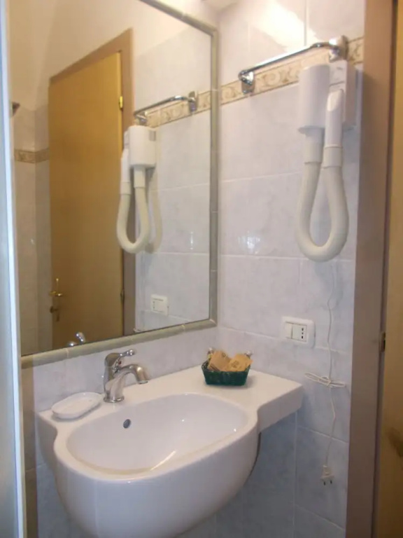 Hotel Nedy - Chambres