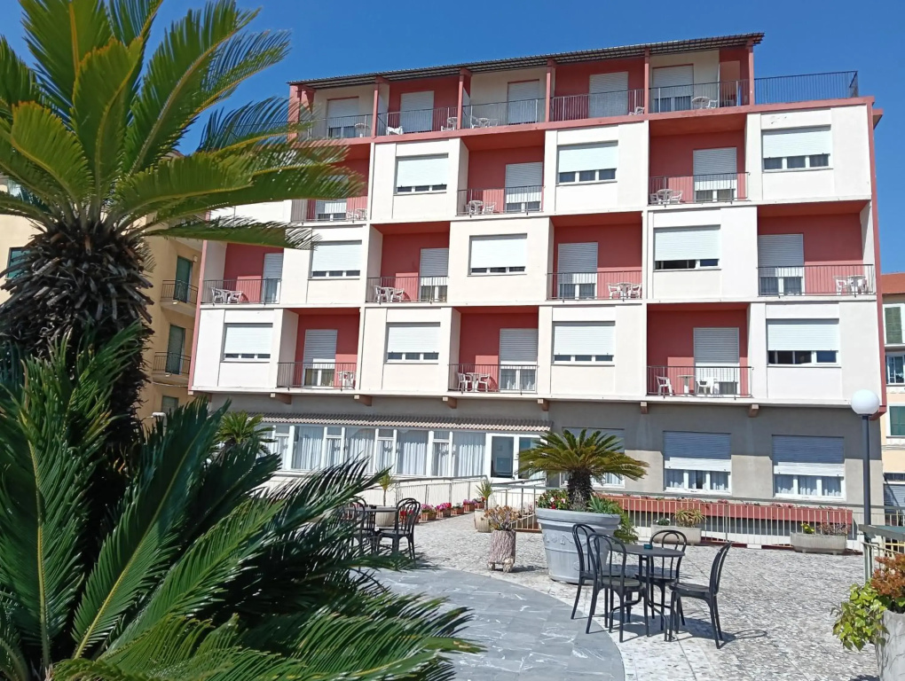 Hotel photo 12