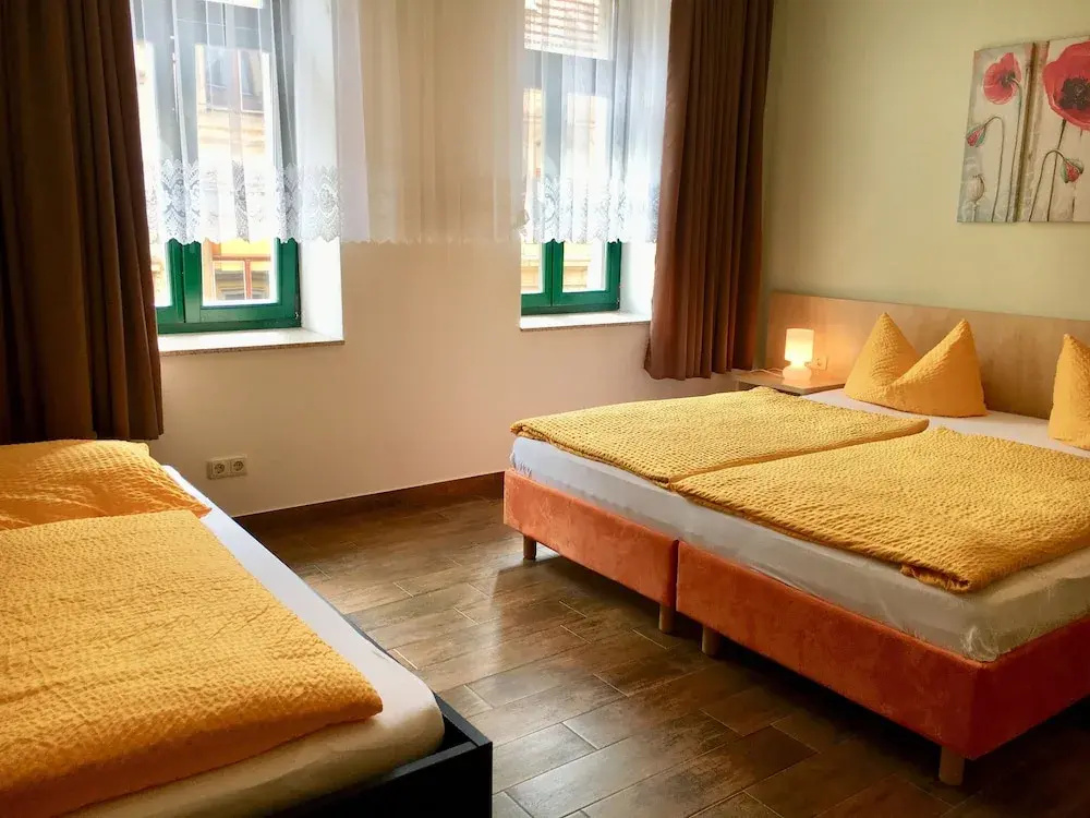 2 Bedrooms Classic Apartment