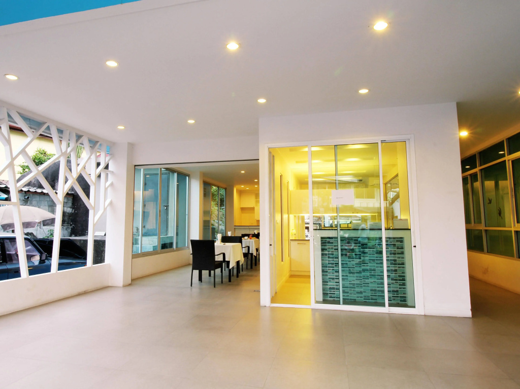 Natalie House 1 - Général