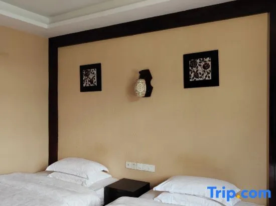 Standard Triple Family room