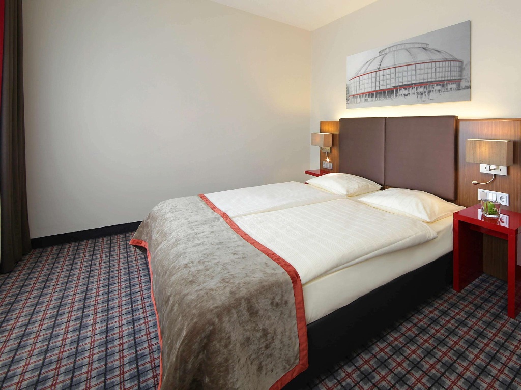 Superior Double room (full double bed)