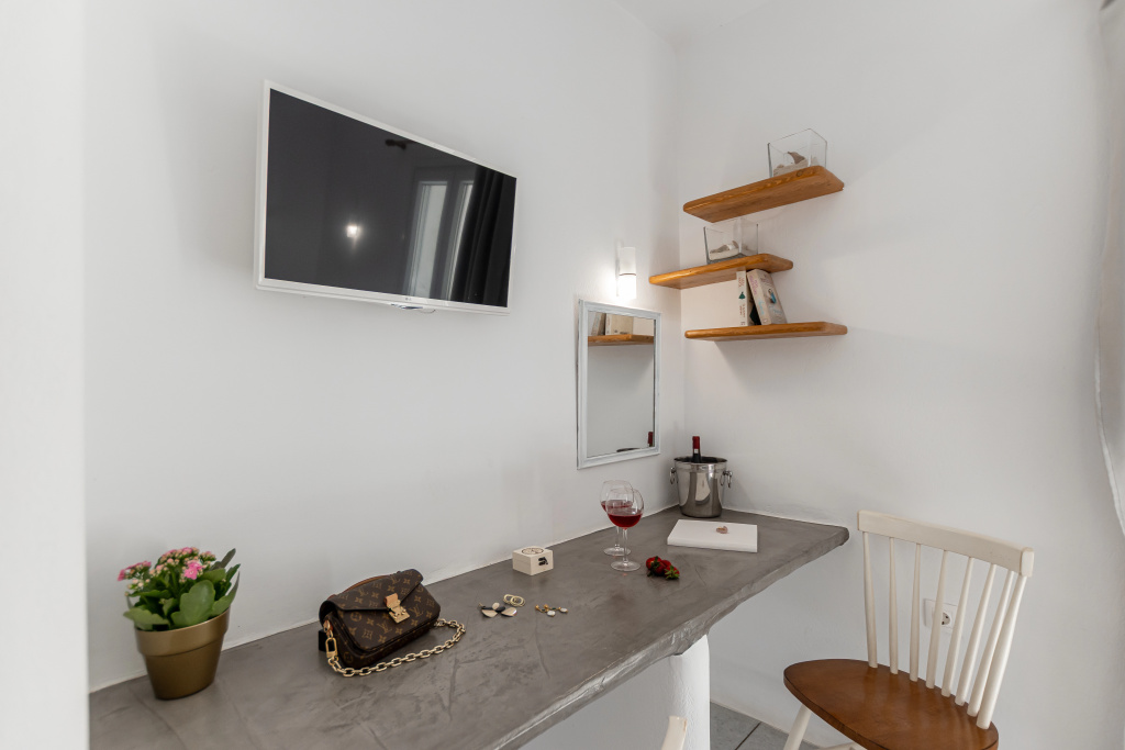 Birbas Hotel — 4