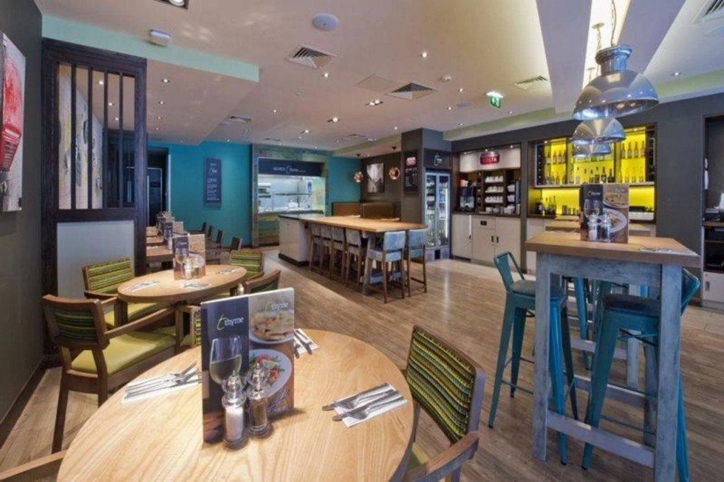 Food & Beverage