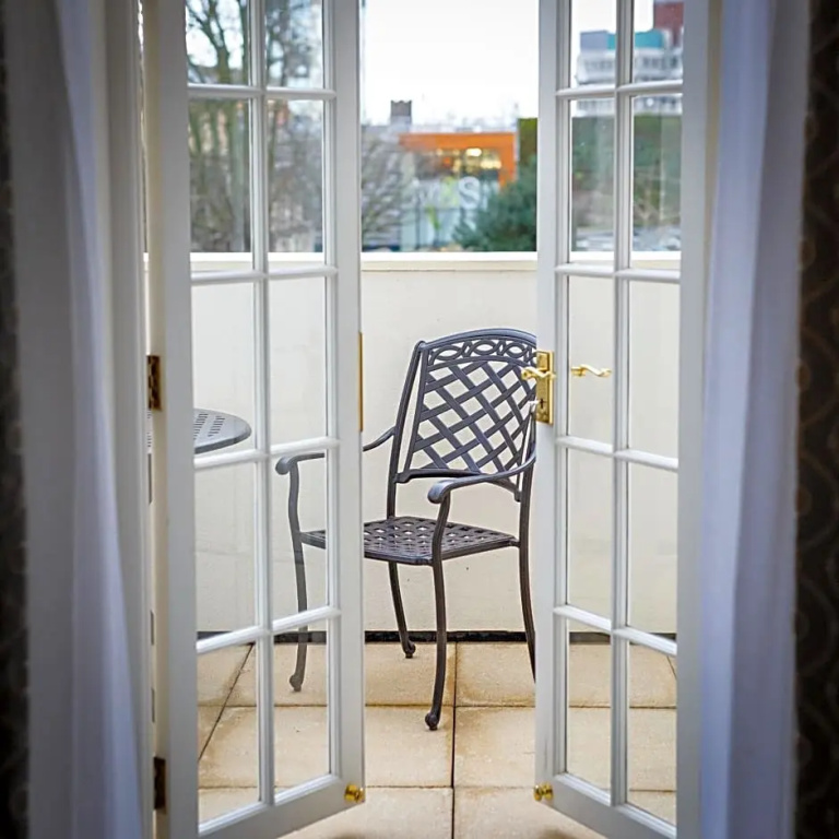 Standard room with balcony