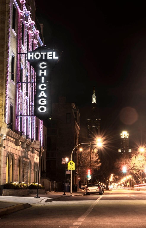 Hotel Chicago West Loop, SureStay Collection by Best Western - Tap to explore photos