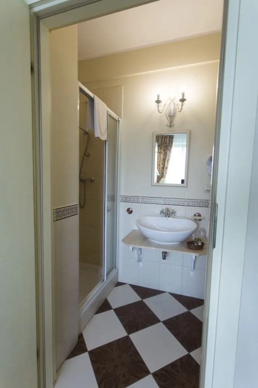 Villa Estera - Hotel & Restauracja - Chambres
