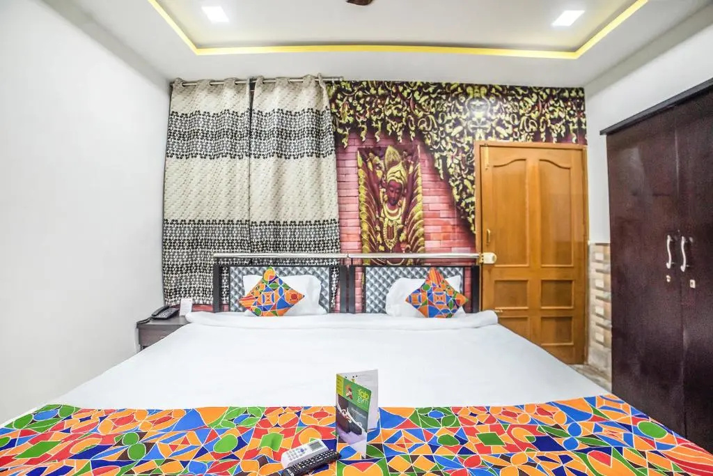 Deluxe Double room (full double bed)