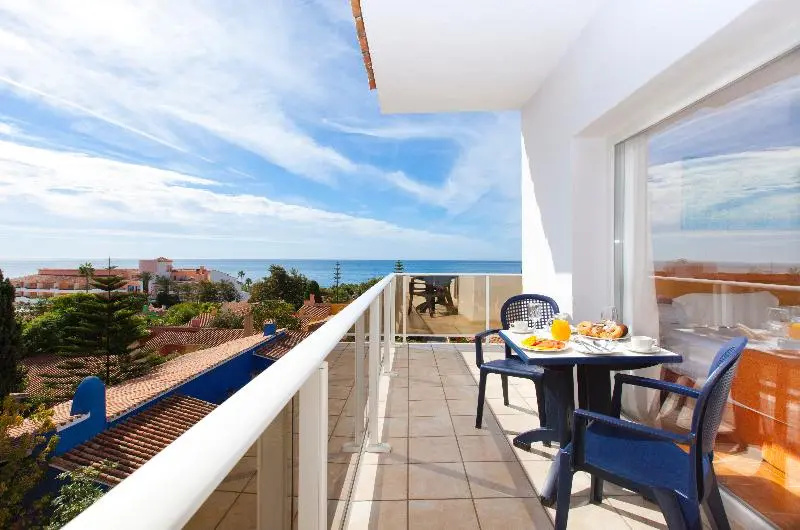 Diverhotel Dino Marbella - Chambres
