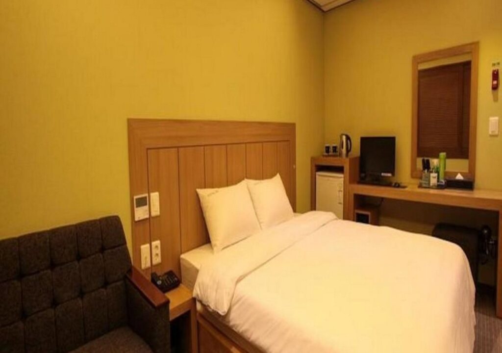 Jeju Hotel W Tapdong Branch by null