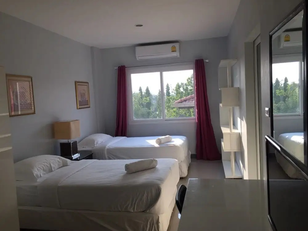 Standard Double room with balcony (twin beds)