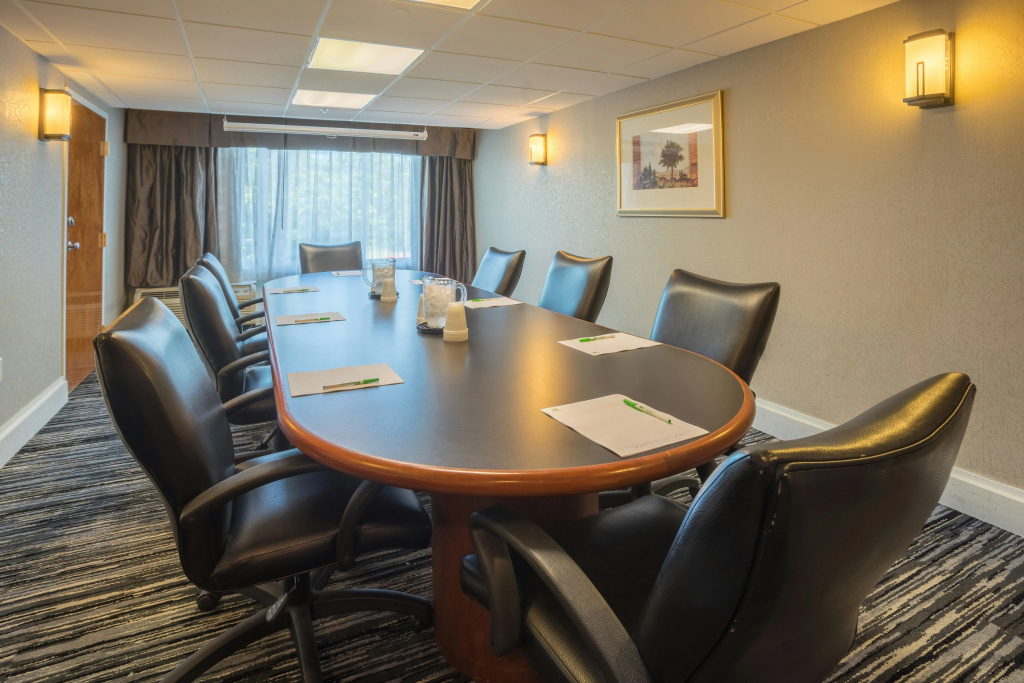 Holiday Inn Harrisburg - Hershey Area, I-81 by IHG - Général