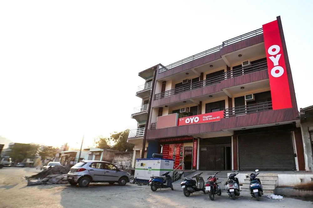 OYO Flagship 17382 AV Residency