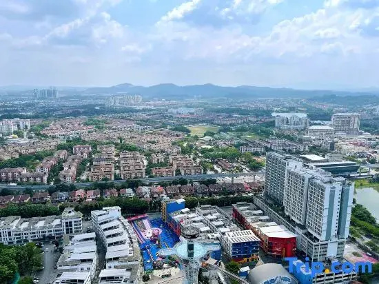 Hill10 Residence I-City 1