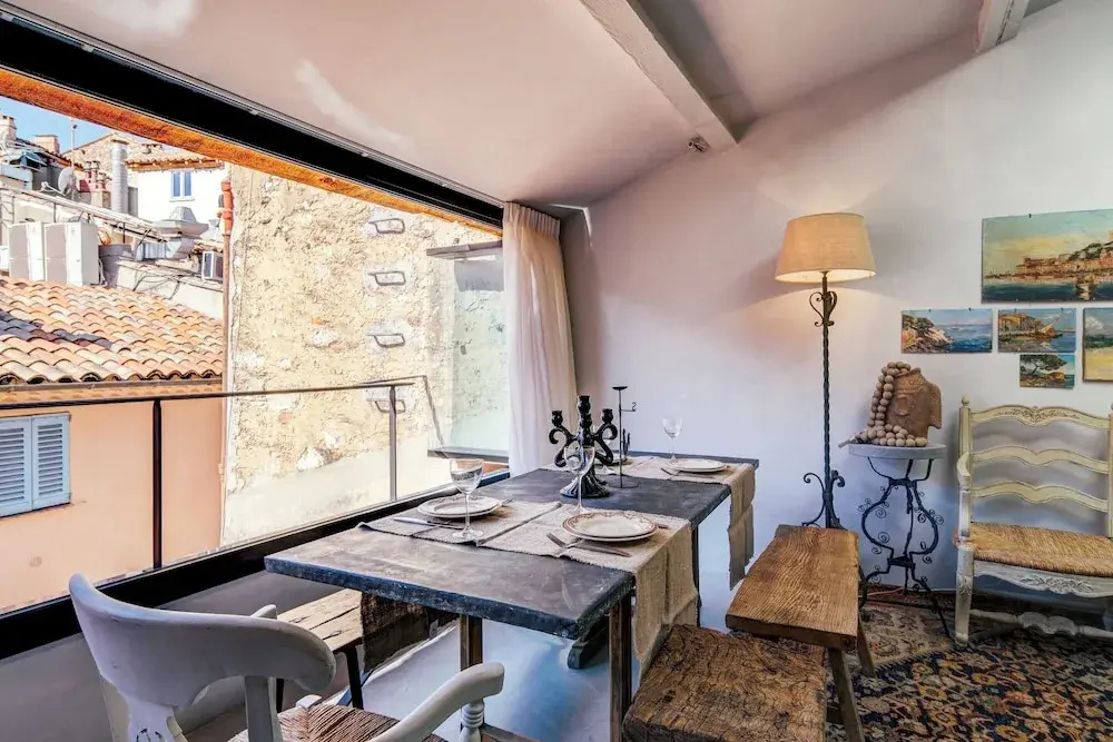 Studio Authentic Charm - In the Heart of Cannes