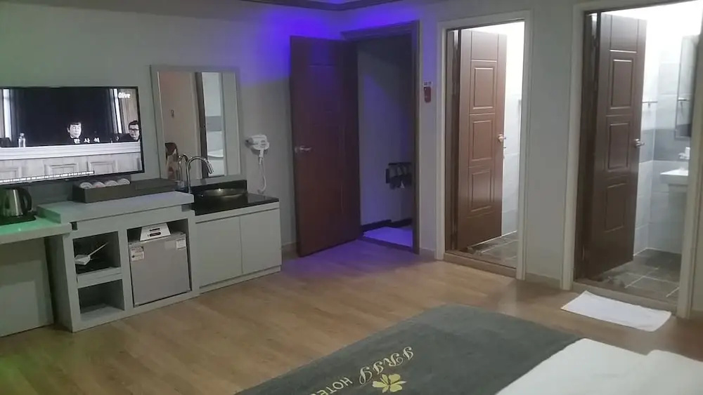 Hotel photo 16