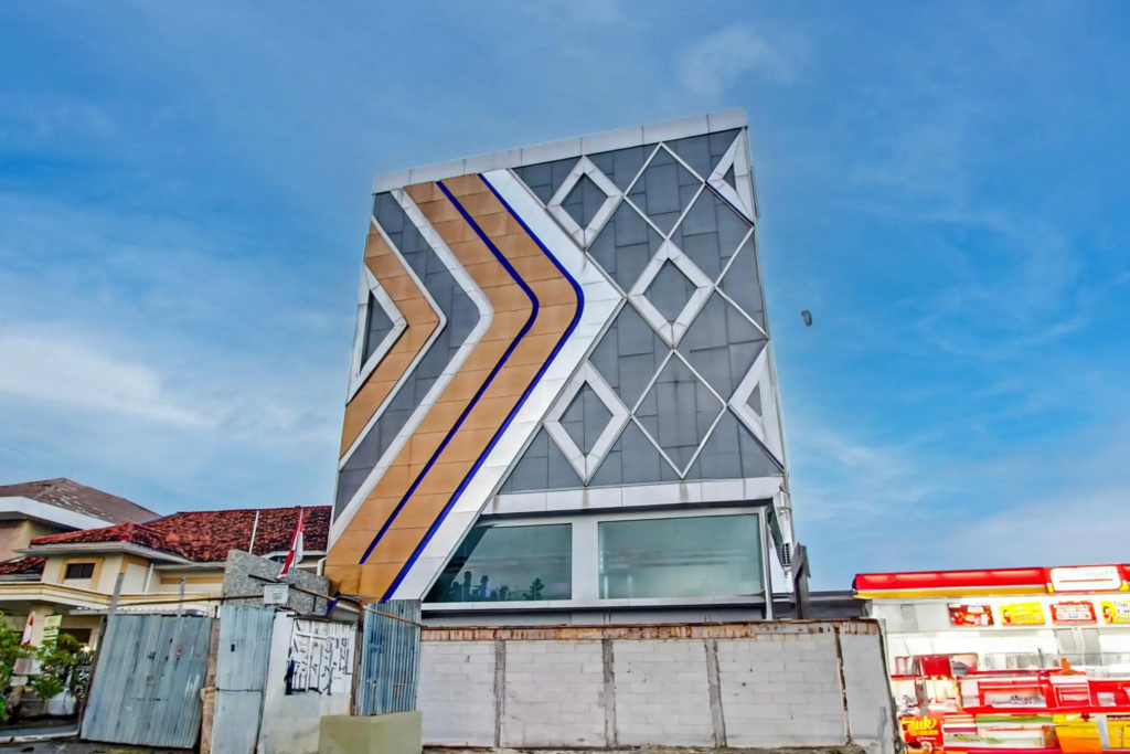 Townhouse Oak Near The Park Mall Semarang