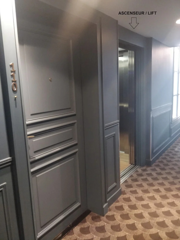 Superior Double room with courtyard view (full double bed)