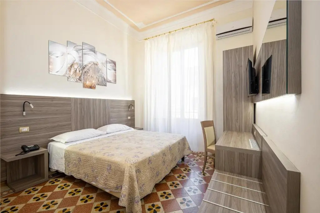 Standard Double room (full double bed)