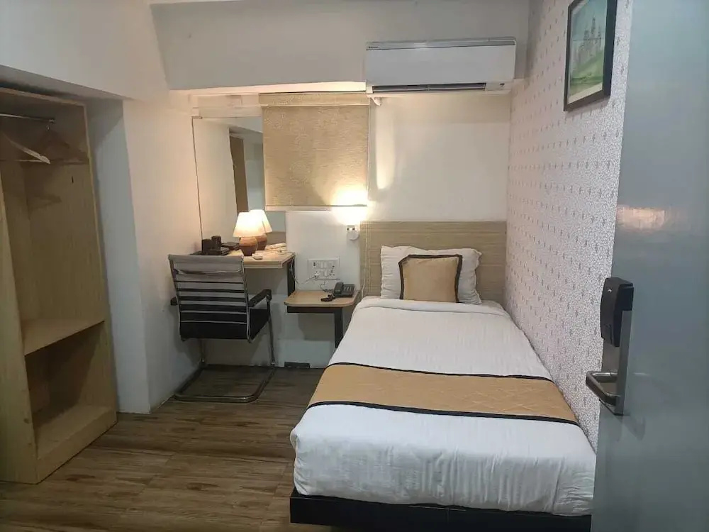 Basic room