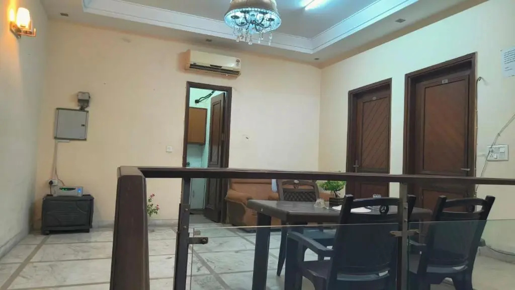 Lobby & Reception