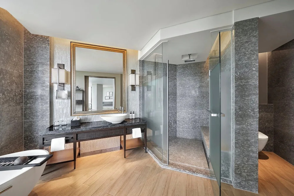 Intercontinental Phu Quoc Long Beach Resort
