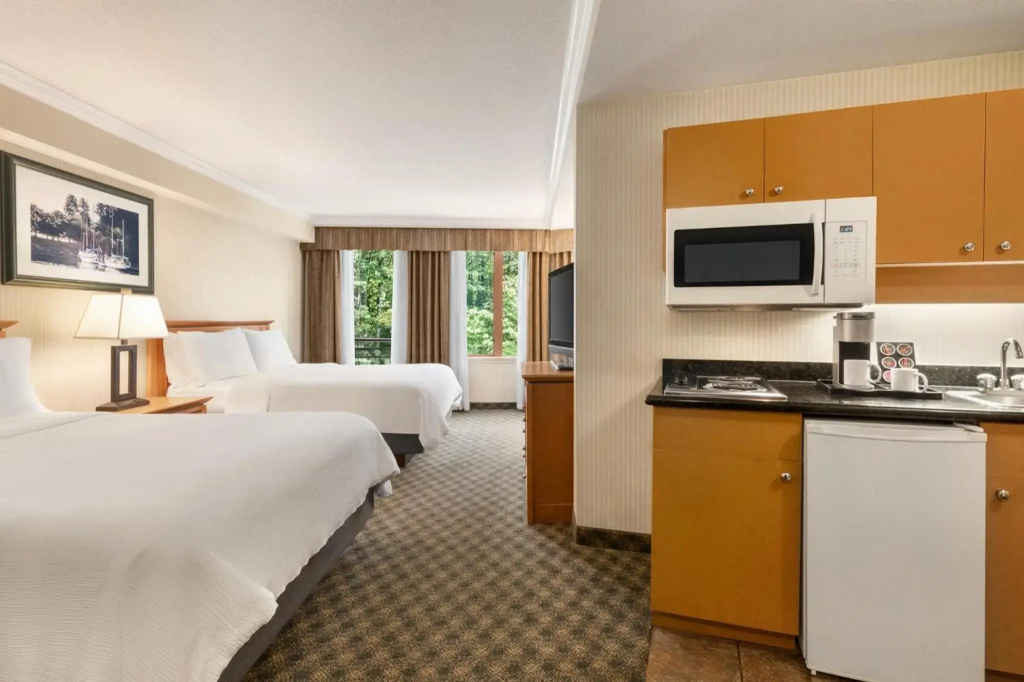 Holiday Inn Hotel & Suites North Vancouver by IHG - фото 33