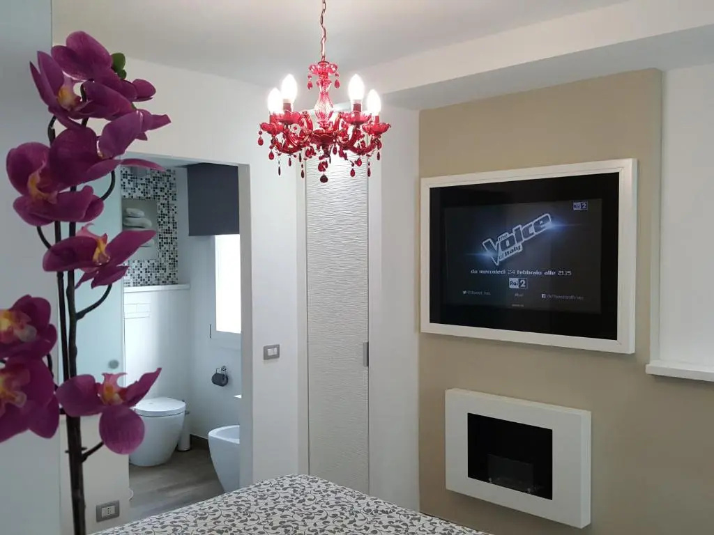 Deluxe Double room with balcony (full double bed)