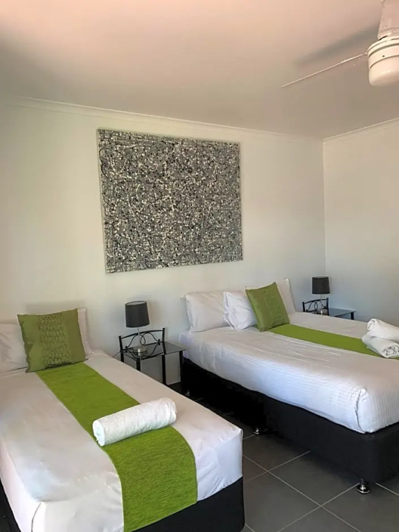 Standard Double room with garden view (full double bed)