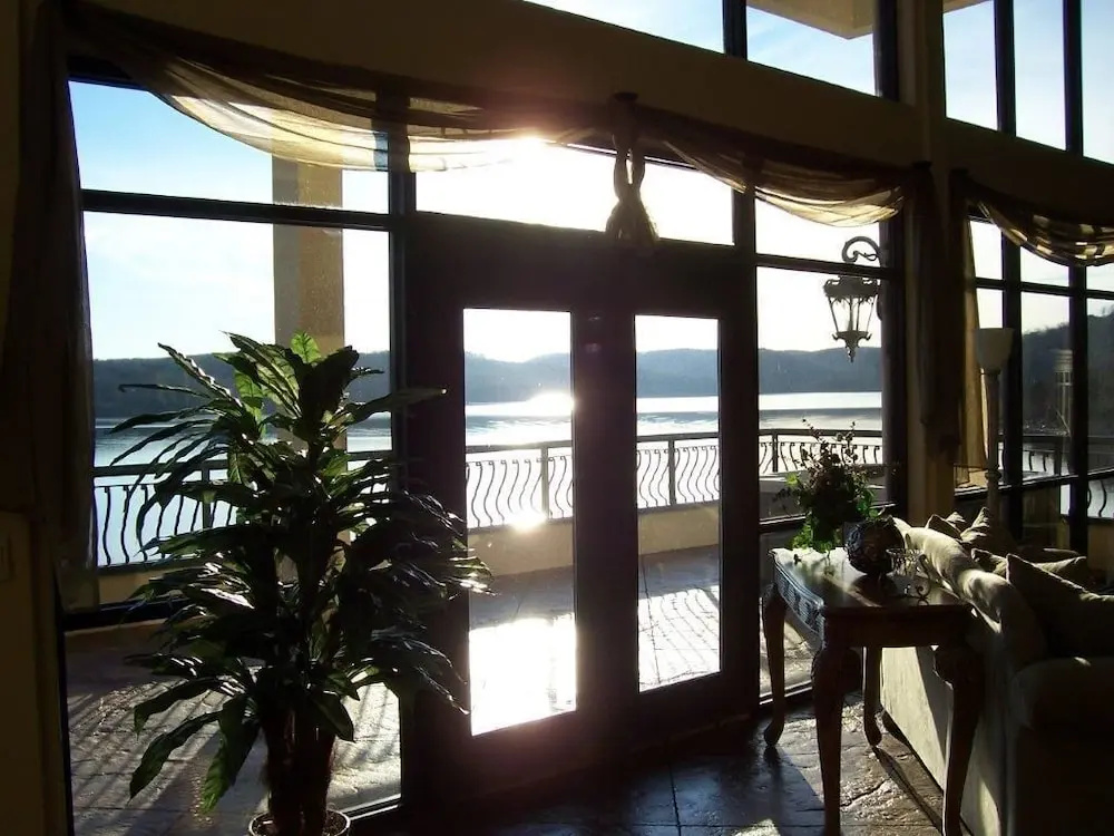 3 Bedrooms Premium Villa with lake view