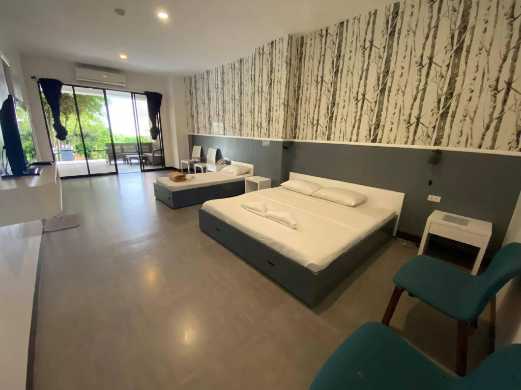 Premier Double room (full double bed)