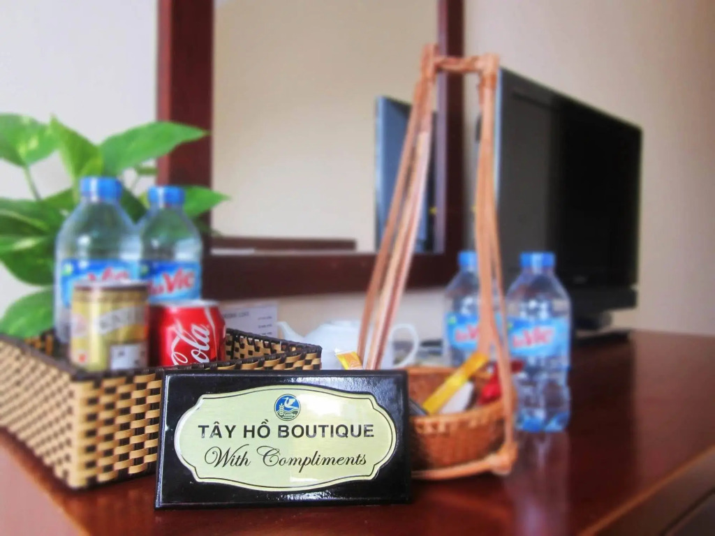 Tay Ho Hotel by null