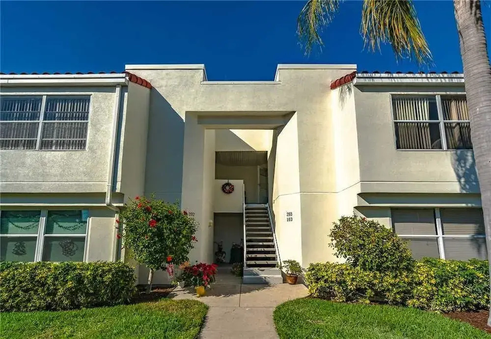 Vista Verde East 1103 - Two Bedroom Condo