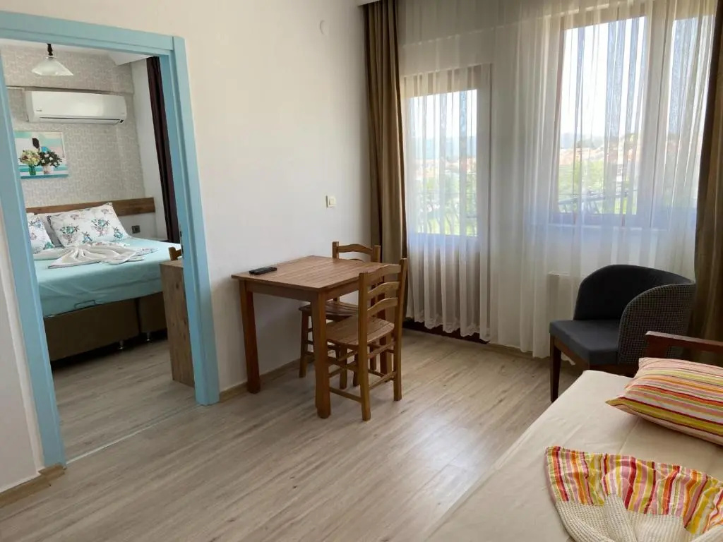 Standard Triple room with balcony