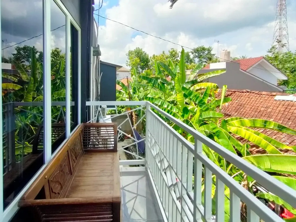 RedDoorz Syariah Near Stasiun Wates