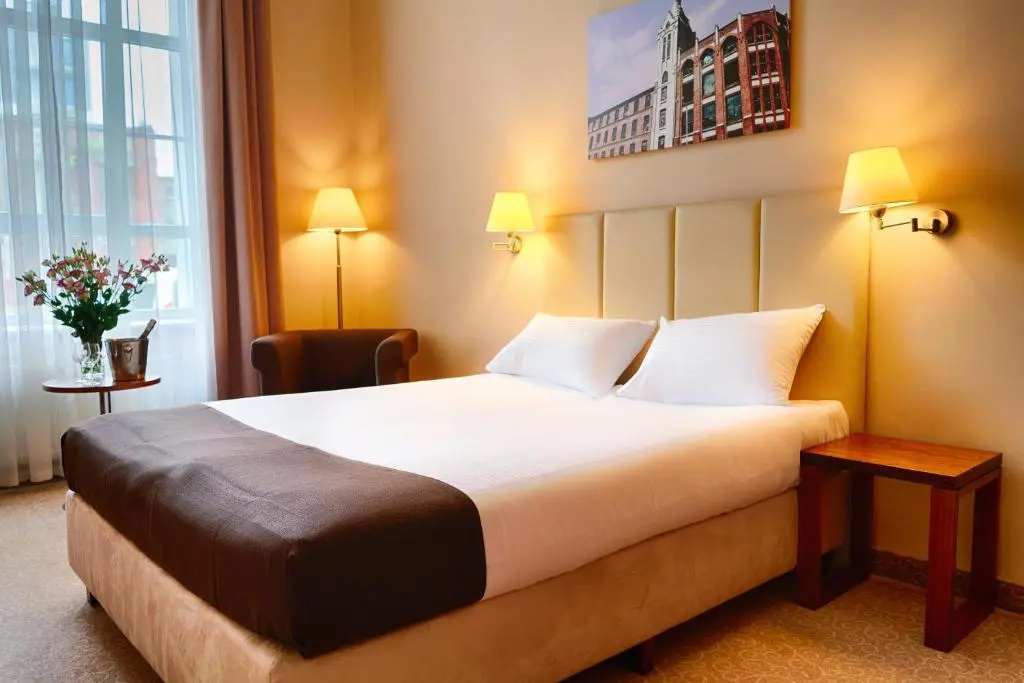 Standard Double room (full double bed)