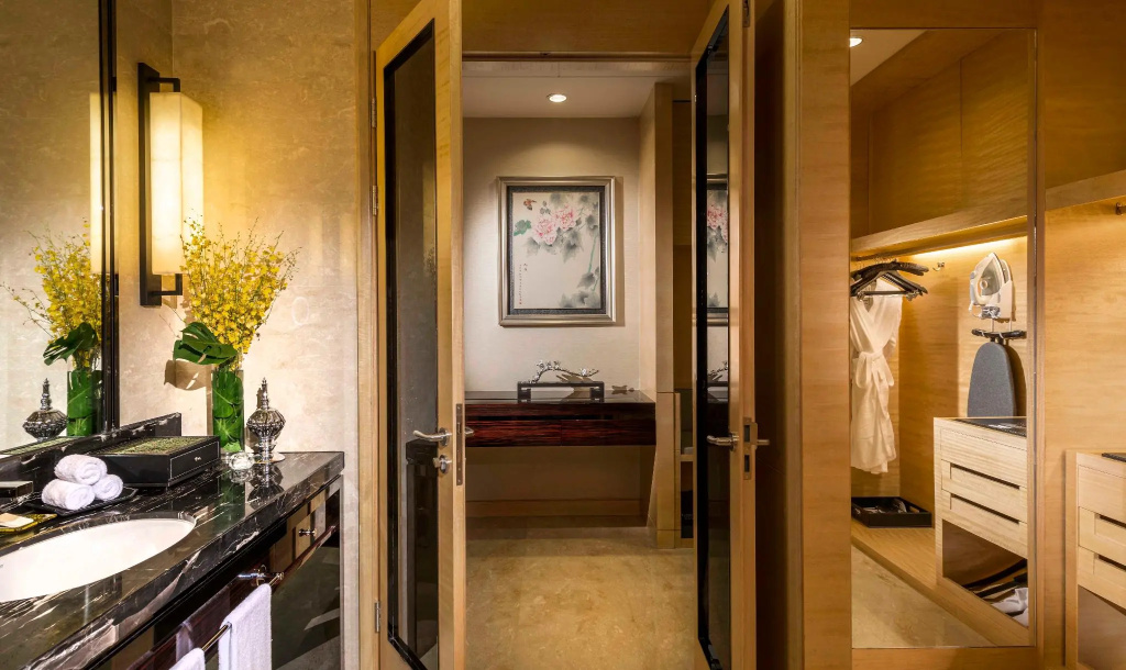 1 Bedroom Deluxe Suite