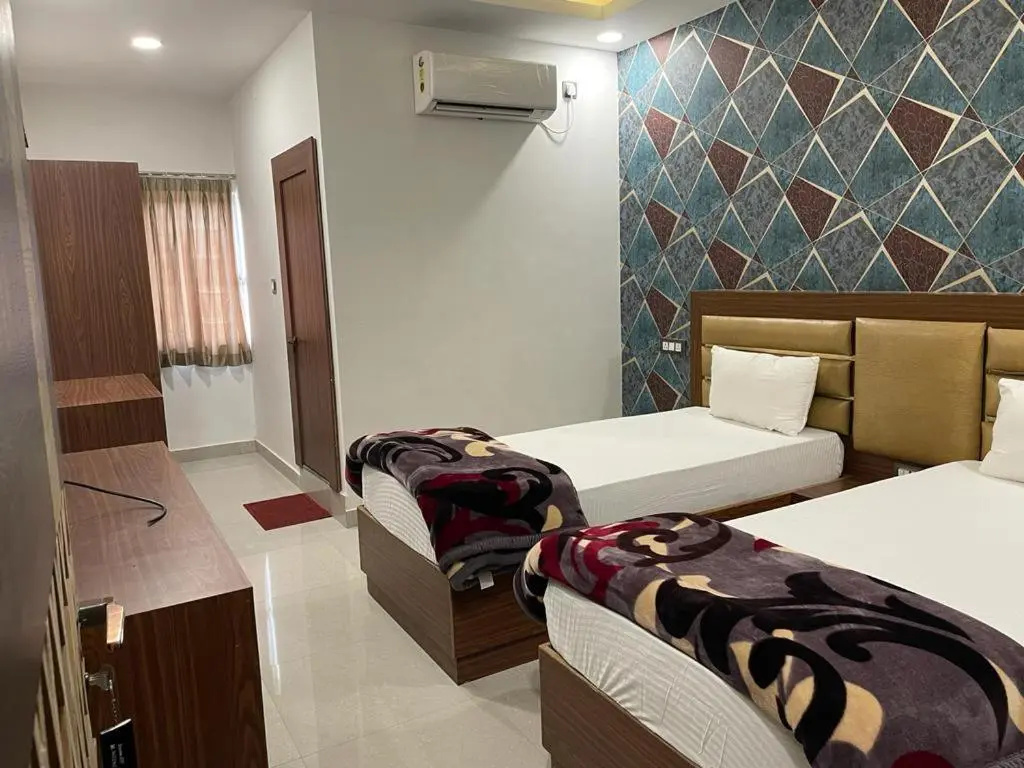 Hotel Shakti & Banquet By WB Inn