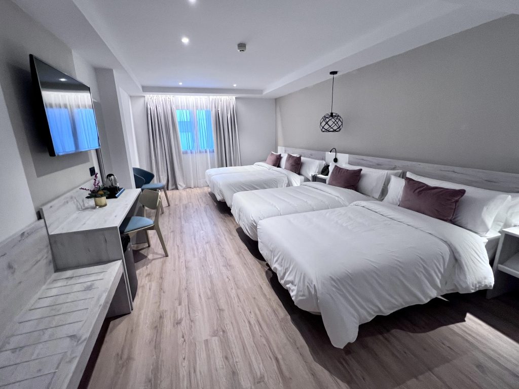 Obal Hotel Marbella - Vorschau 3