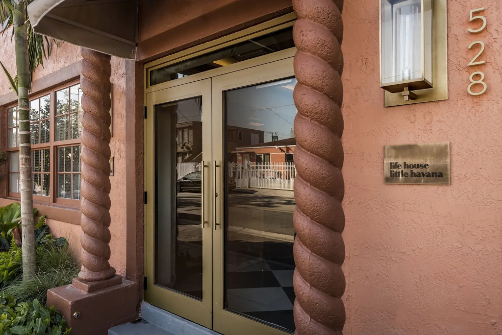 Life House, Little Havana