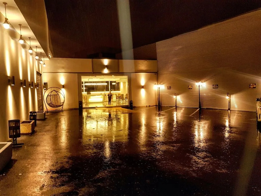 Lago Suites Hotel