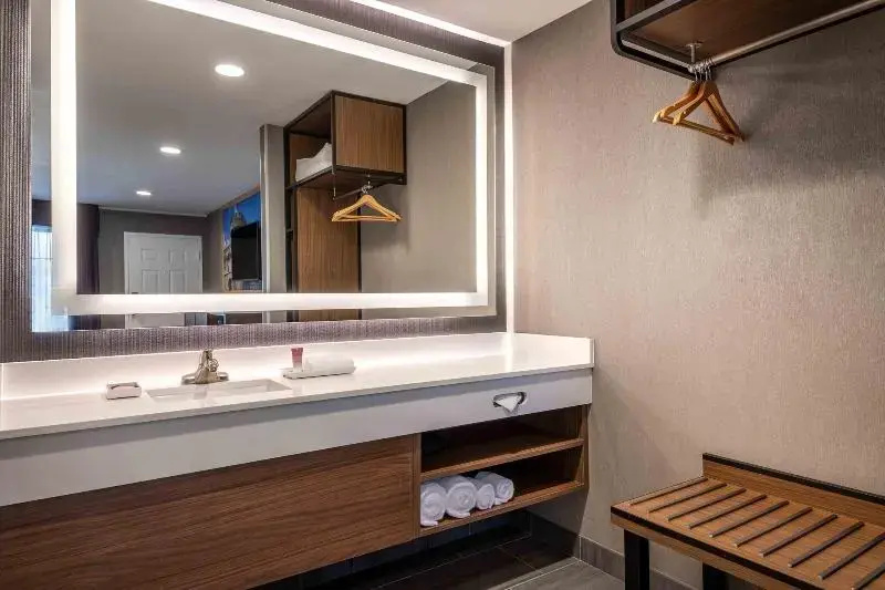 Anaheim Camelot Inn & Suites - Chambres