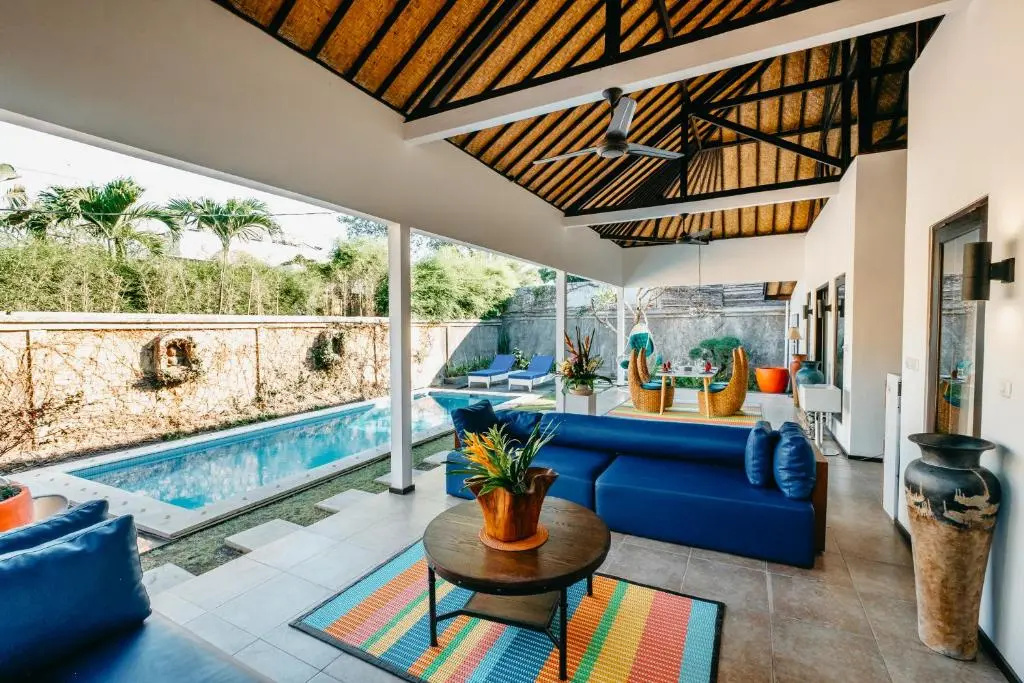 2 Bedrooms Villa