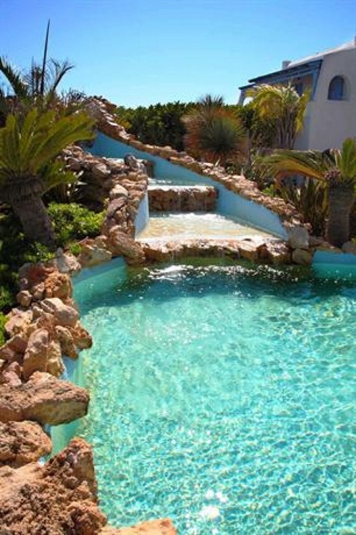 Beach & Waterfront