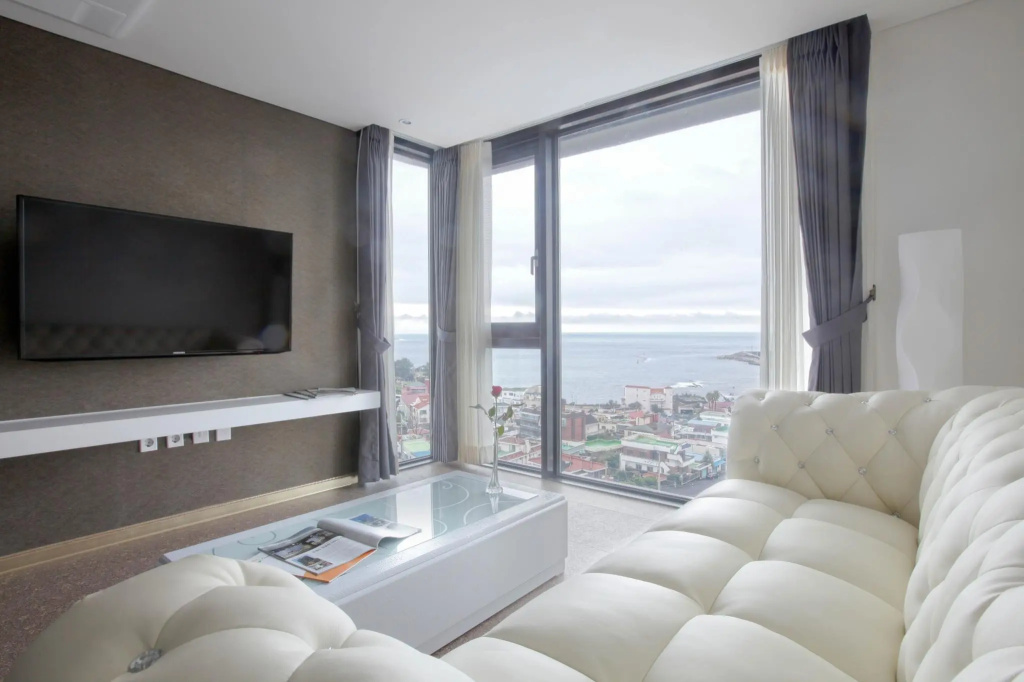 Family Suite with ocean view