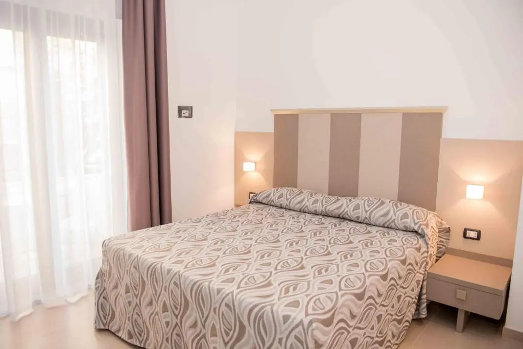 Superior Double room (full double bed)