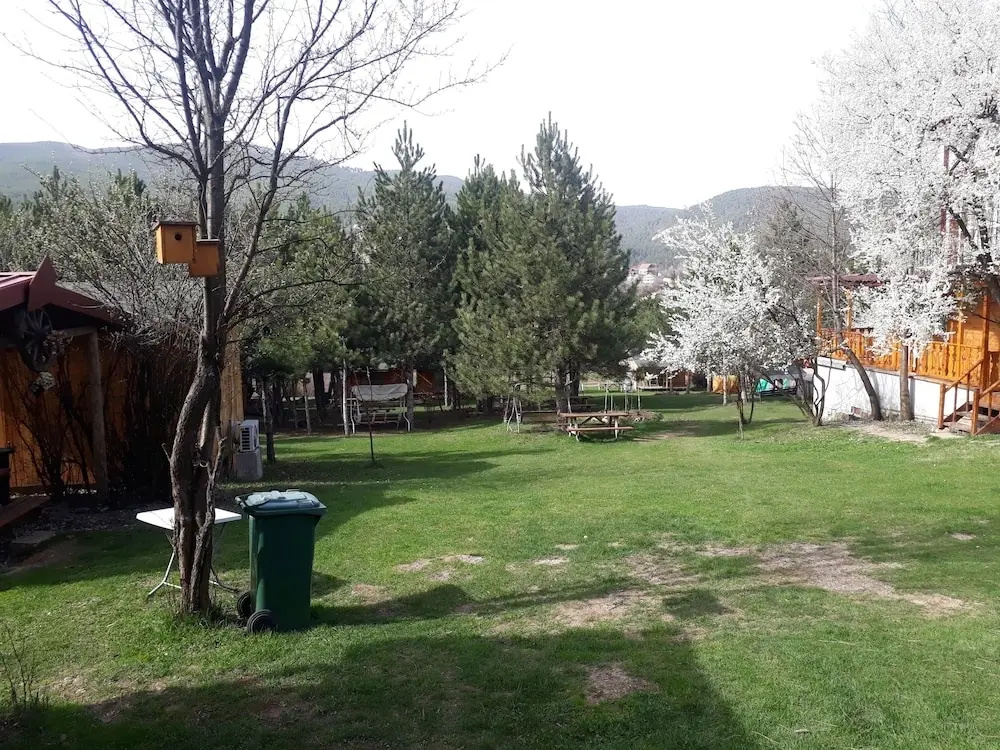 Nesilce Tatil Köyü