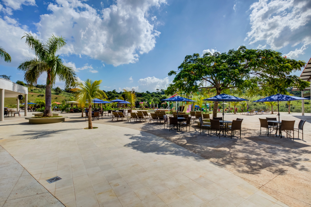 Beach & Waterfront
