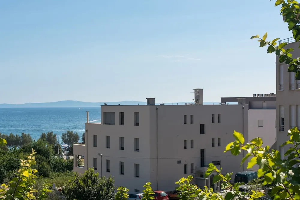 Luxury Rooms near Beach 2