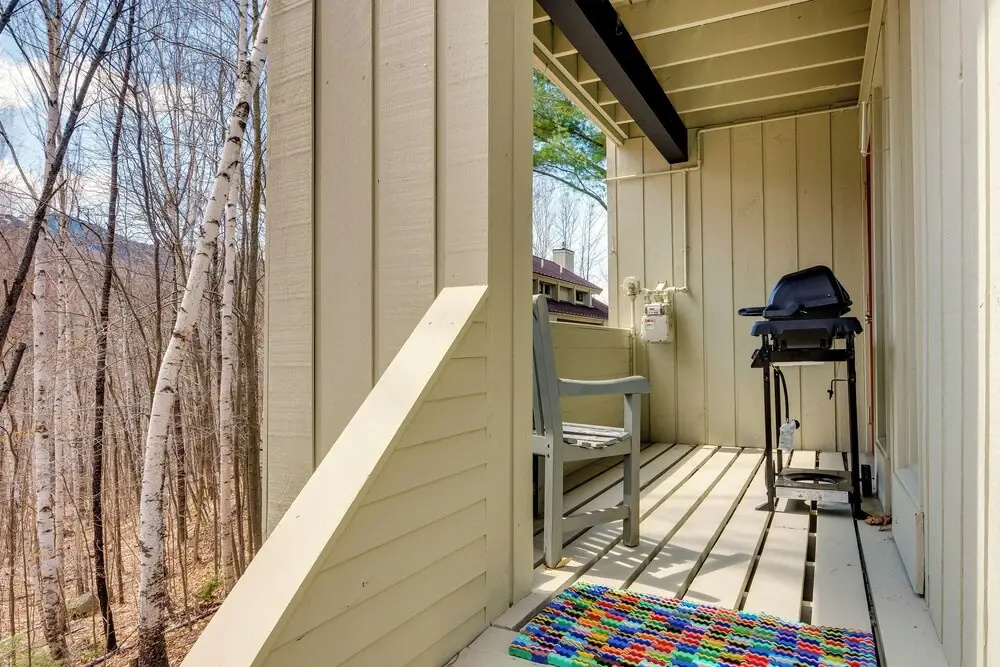 Lincoln Condo Rental w/ Shuttle Near Loon Mountain